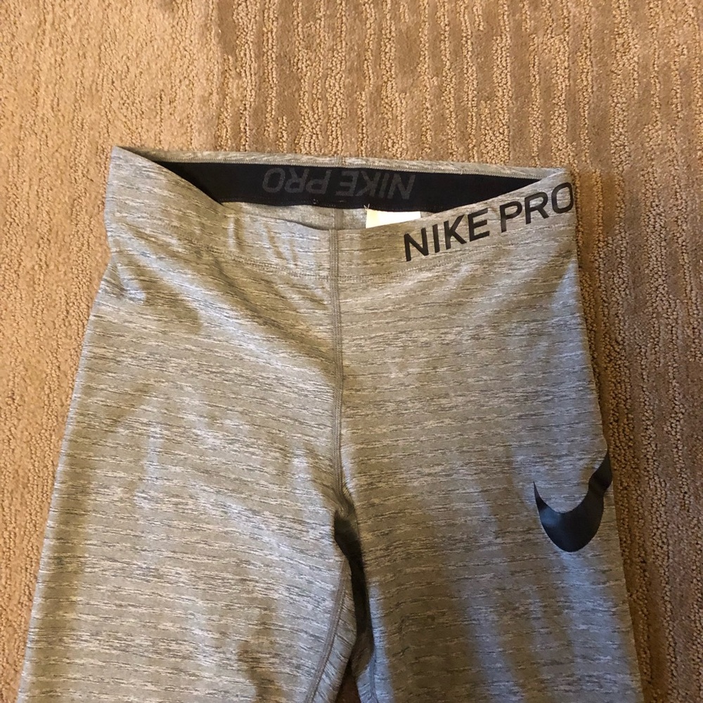 Nike Pro Dri-Fit Running Leggings Barely Worn Grey